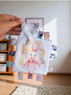 Nyuszis címke játék 