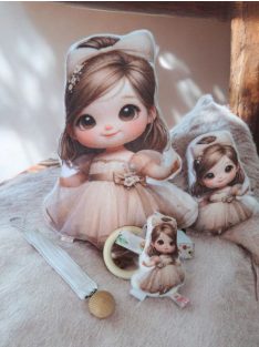 Fa karikás rágóka - hercegnő barna hajú