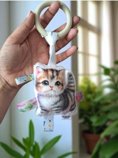 Fa karikás rágóka - cica