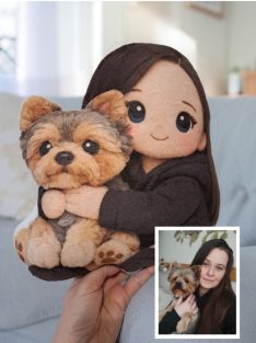 "PlüssVagyok" - formapárna saját fotó alapján