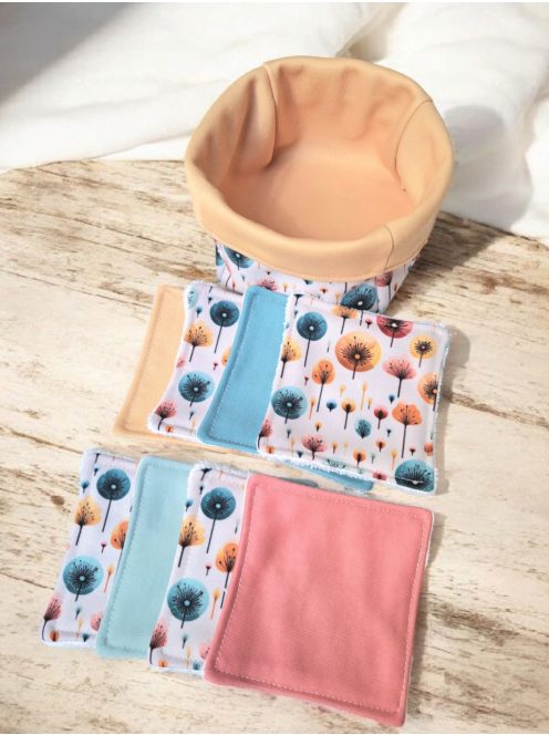 "Pitypang" arctisztító lapok praktikus tárolóval 