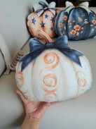 Őszi dekoráció - tök formapárna fehér 