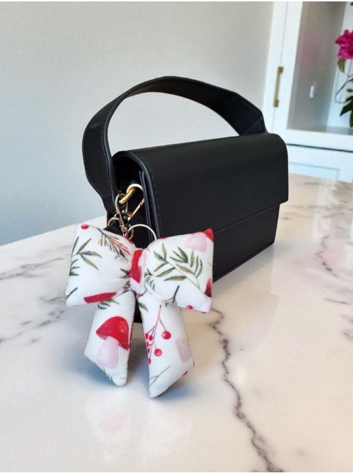 Piros gomba - pufi masnis táskadísz vagy kulcstartó